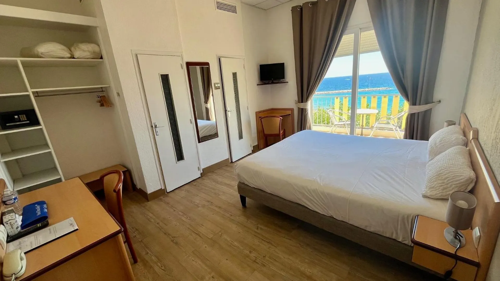Le Beau Sejour Hotel Saint-Raphael  France