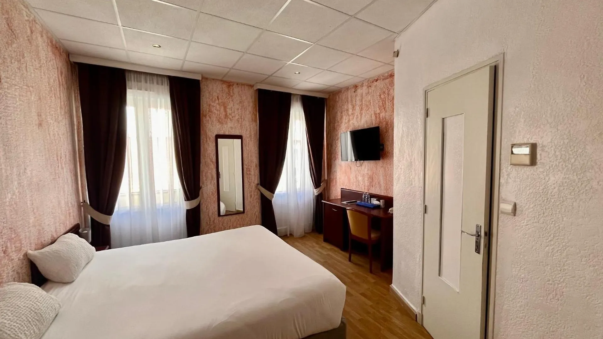 Le Beau Sejour Hotel Saint-Raphael  3*, Saint-Raphael (Var) France