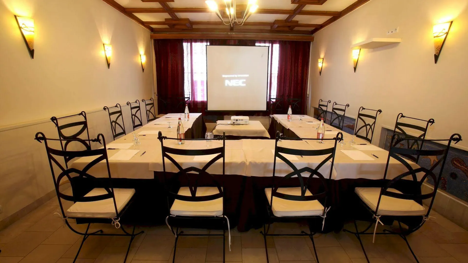 Hotel Le Beau Sejour Saint-Raphaël 3*,